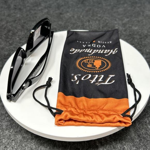 NEW Tito's Handmade Vodka Adult Sunglasses Stylish Pouch Set Promotional UV400 - Picture 2 of 8